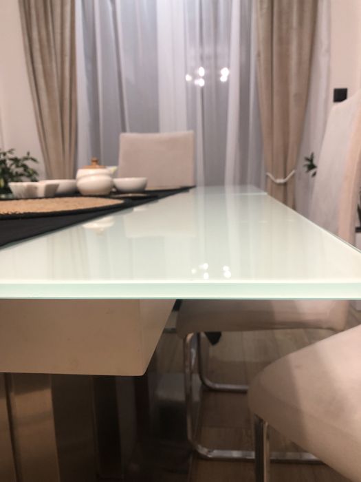Stół szklany do jadani
