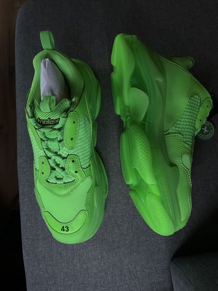 Balenciaga Triple S Neon Green 43 Nowe StockX