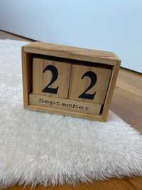 Kalendarz drewniany kostki klocki z drewna Wieczny