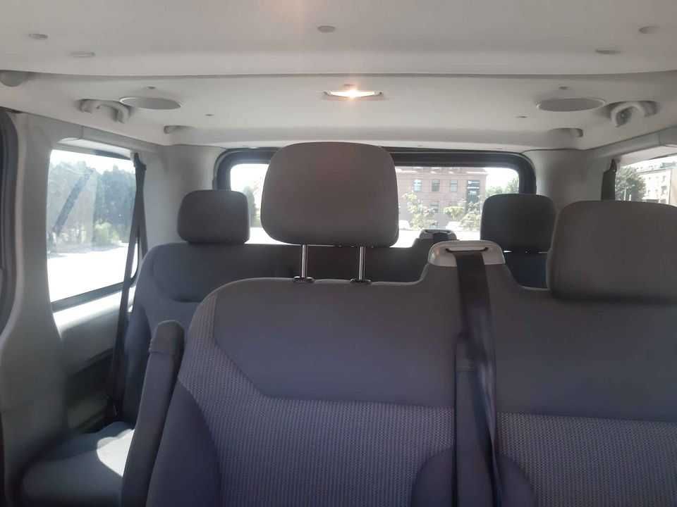 Wynajem bus 9 osobowy Vivaro  - bez limitu km, bez kierowcy, winiety