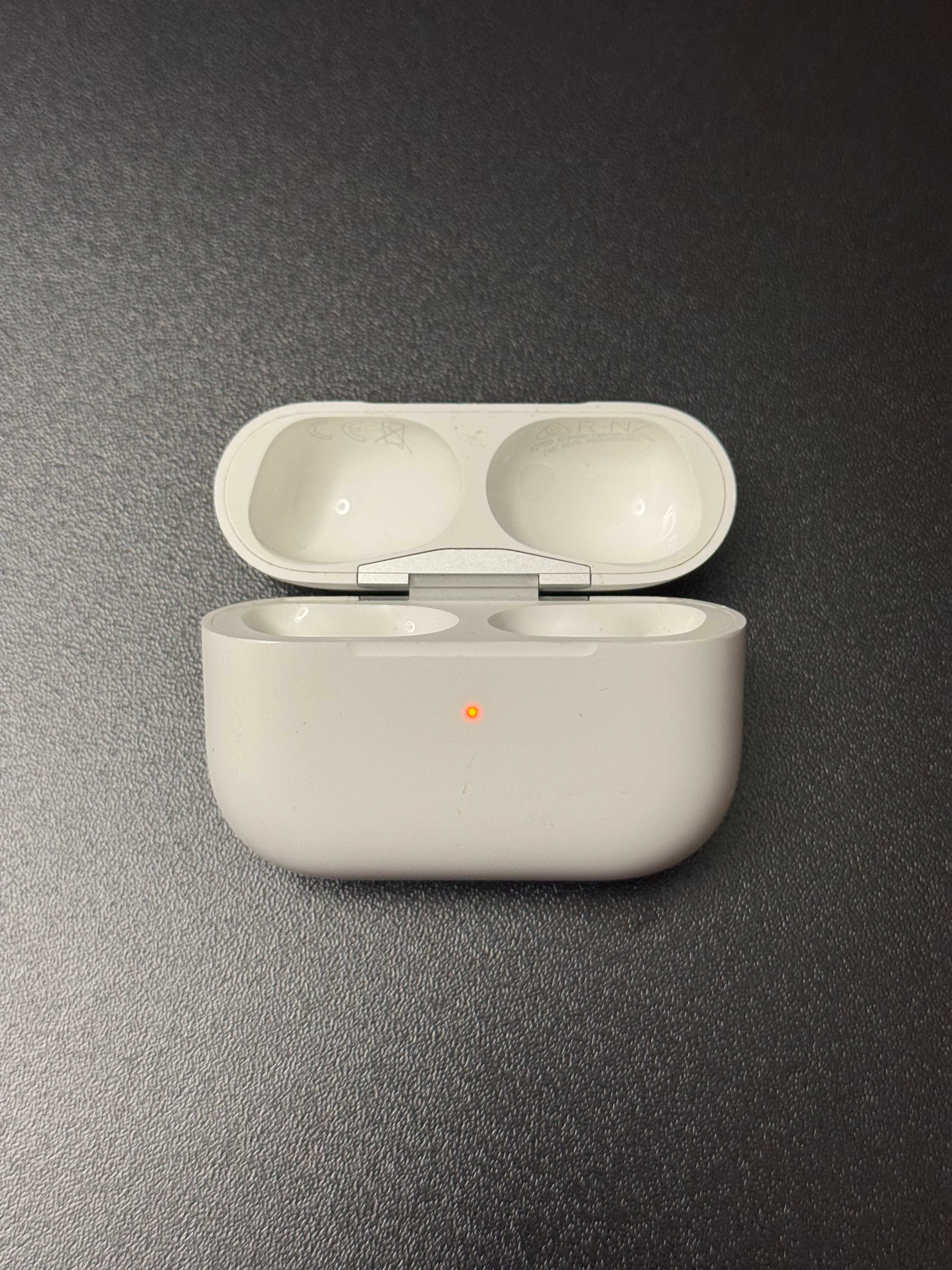 Apple AirPods Pro 2 Case Etui Ładujące A2968 A3047 A3048