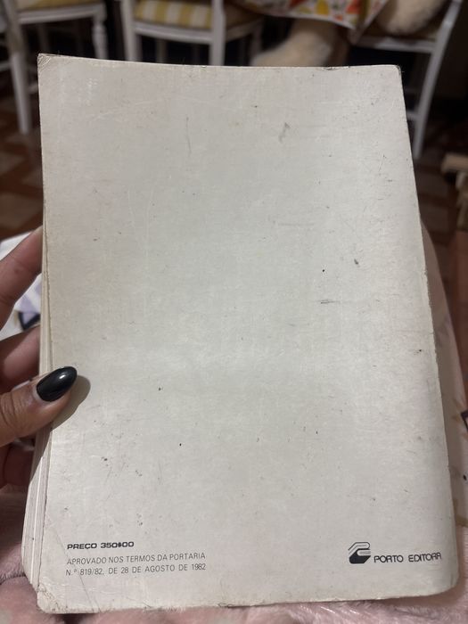 “Sociologia - textos e notas introdutórias” - 10°/11° // Porto Editora