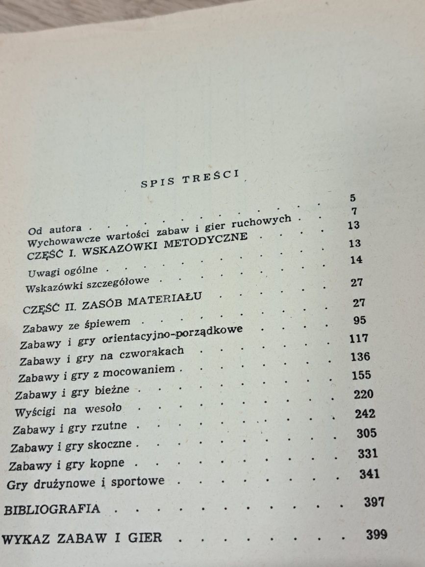 Gry i zabawy ruchowe Trześniowski 1972 rok