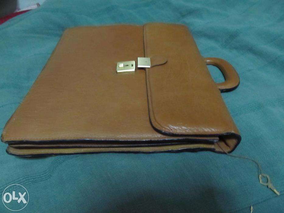 Портфель кожаный новый Европа.