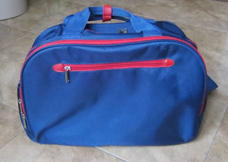 Дорожная спортивная сумка синяя мужская (за 1/2 стоимости).