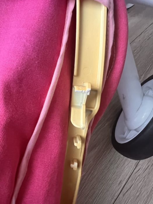 Коляска, манеж, стільчик для годування