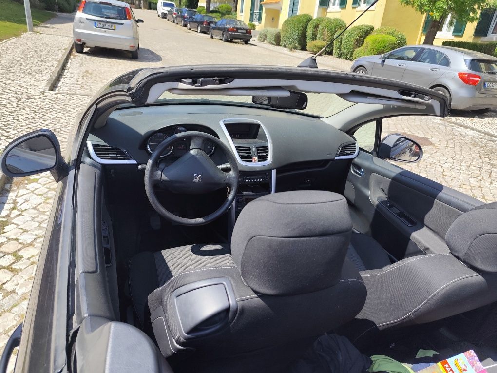 Peugeot 207 1.6 HDi FAP Cabrio com poucos KMS