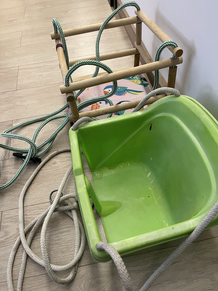 Zestaw huśtawka dla dzieci plastikowa MOCHTOYS  i drewniana
