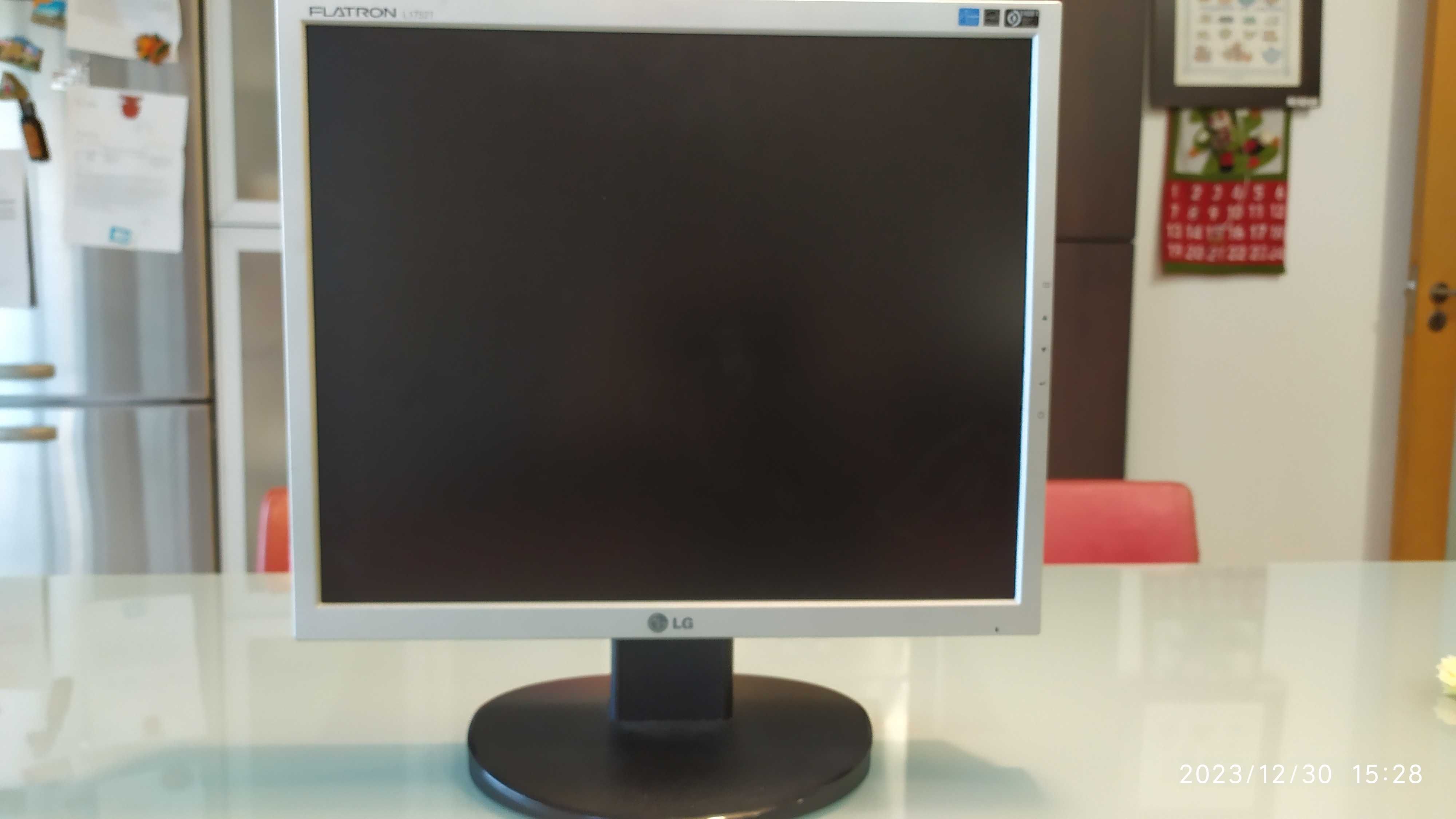 Monitor LG Flatron L1752T