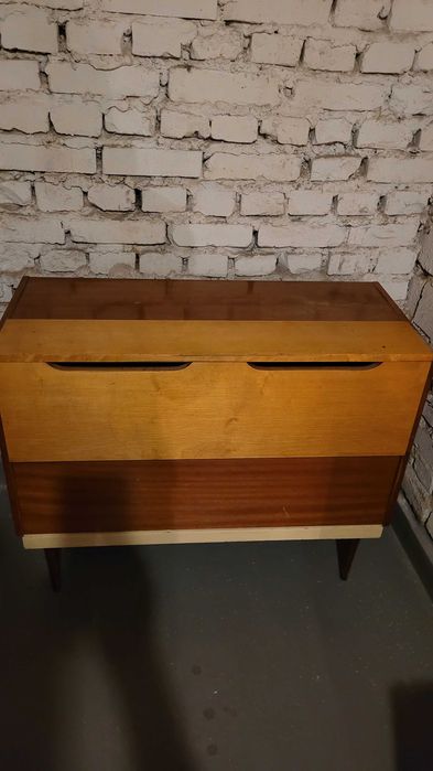 Bieliźniarka,,drewno fornirowane,Czechosłowacja lata 60-te XX w.