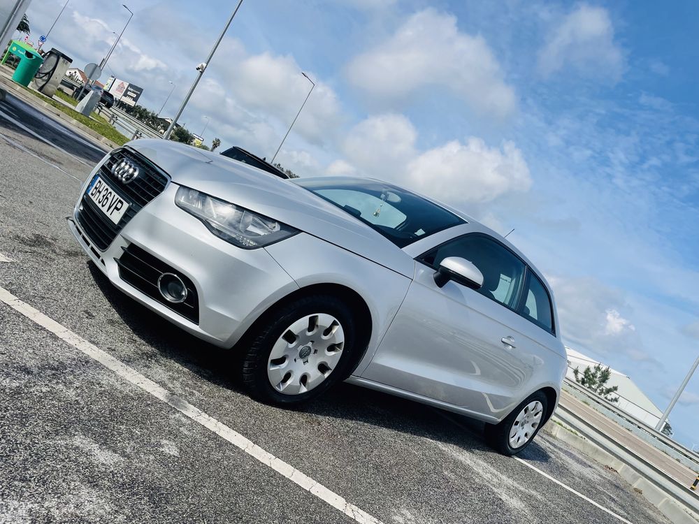 Audi A1 TDI 1.6 completo