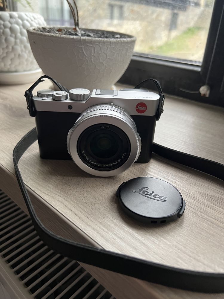 Leica d luxe 7 фотоапарат