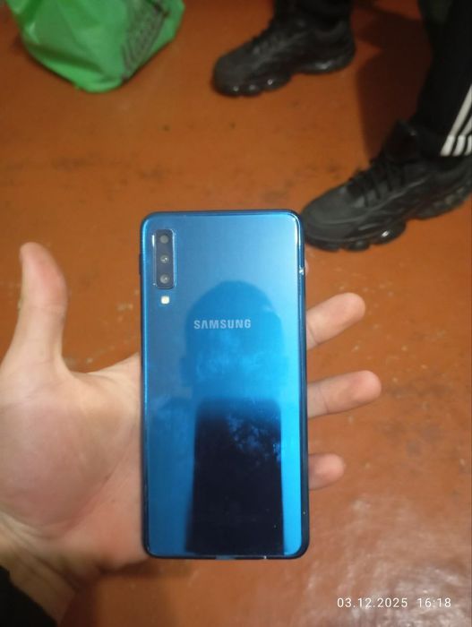 САМСУНГ А7 продам