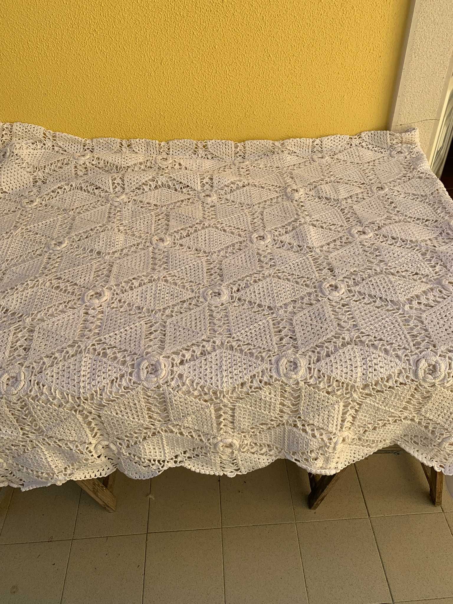 Colcha em Croché Manual – 100% Algodão