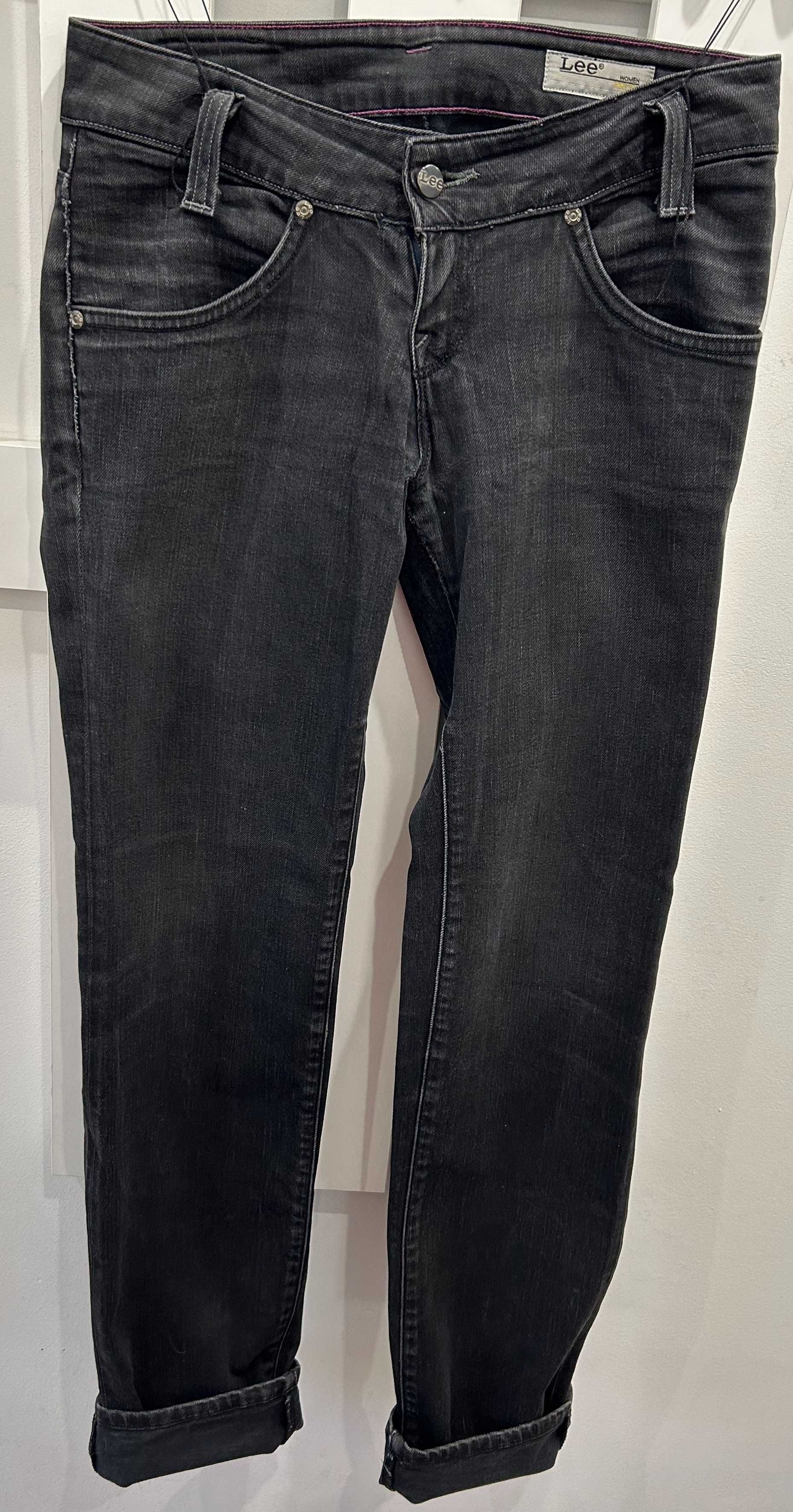 Black Straight Jeans from Lee size S/M biodrówki - casual style