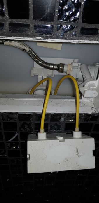 Naprawa serwis spłuczki podtynkowej i wc kompaktów hydraulik Warszawa