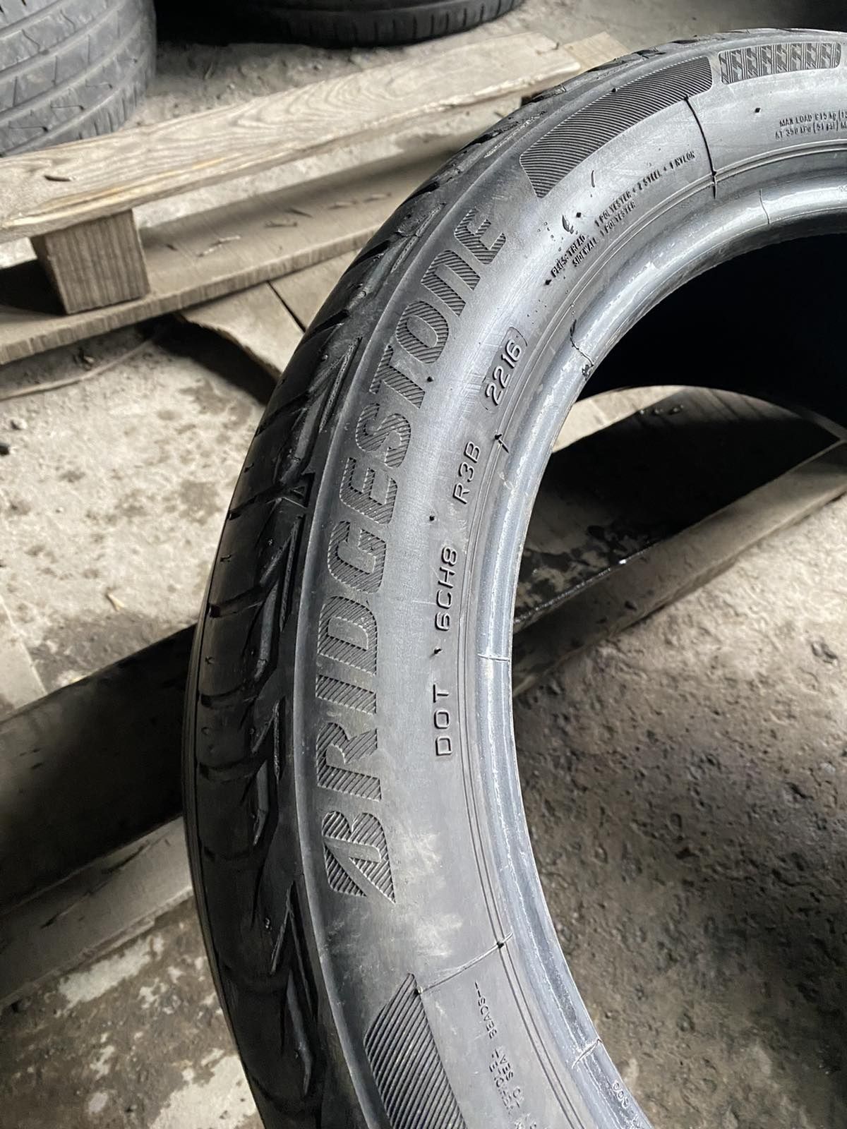 225.45.17 Bridgestone 2шт лето БУ склад шины резина из Европы 45 R17