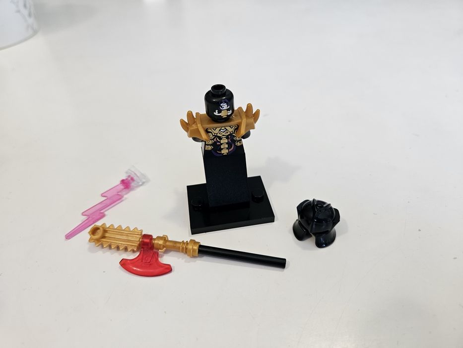 Figurka Ninjago Overlord (Złoty Mistrz) - Reboot