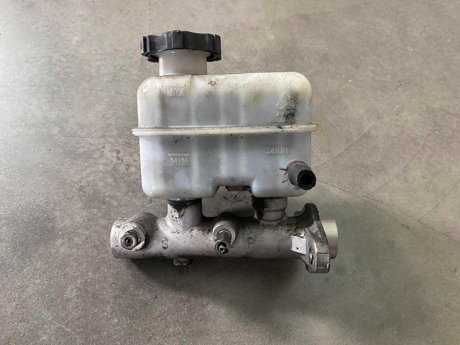 Головний гальмівний циліндр SsangYong Actyon Kyron 06-12р. 4850009212