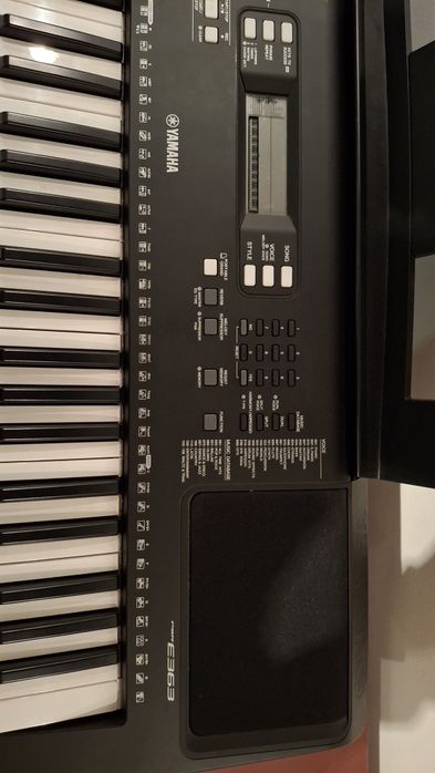 Piano elétrico Yamaha psr E363