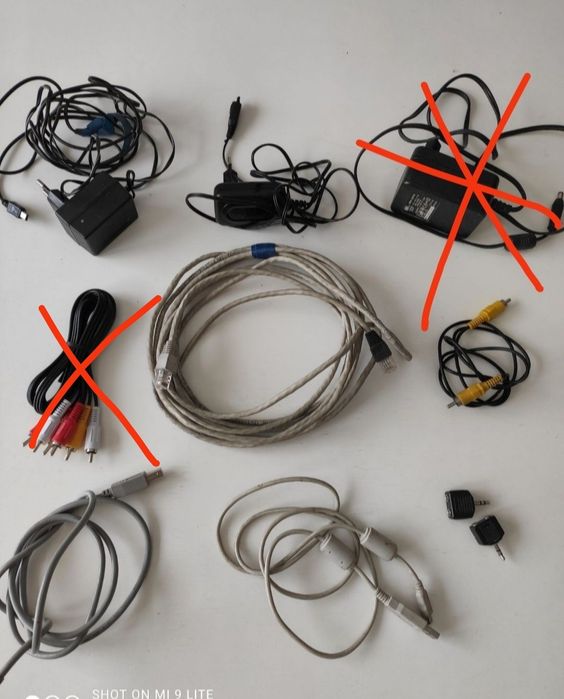 Зарядное устройство,шнур,кабель бу разные цена за все на фото