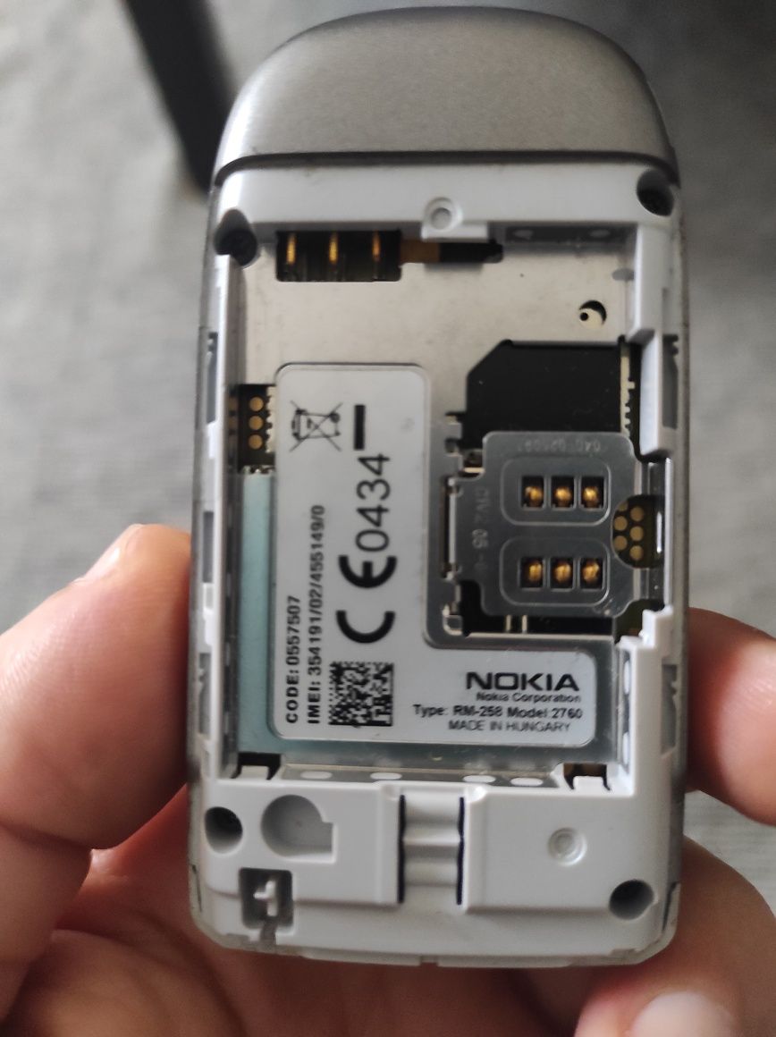 Vendo Nokia 2760