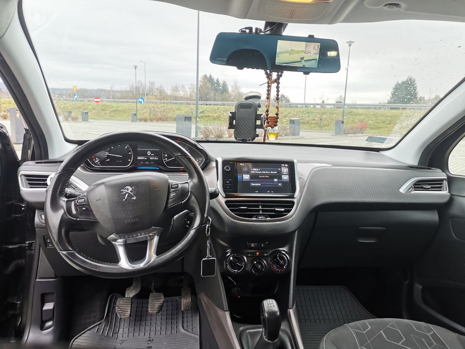 Sprzedam Peugeota 2008