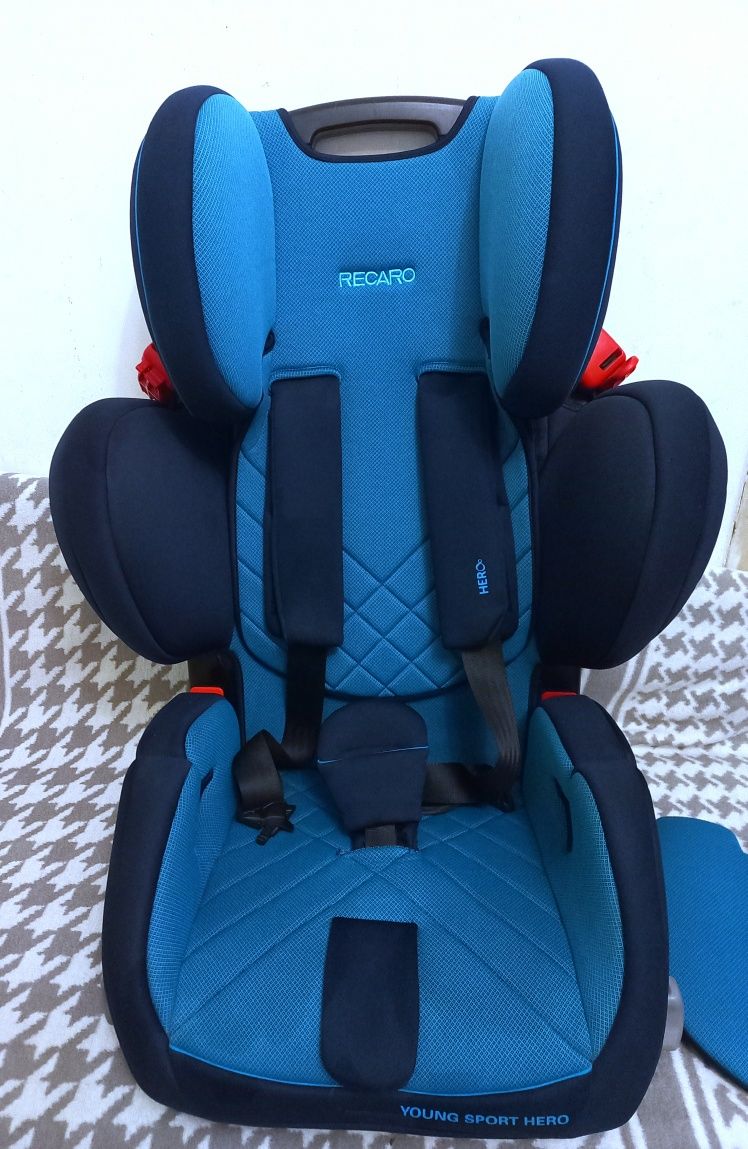 Дитяче автокрісло Recaro Young Sport Hero