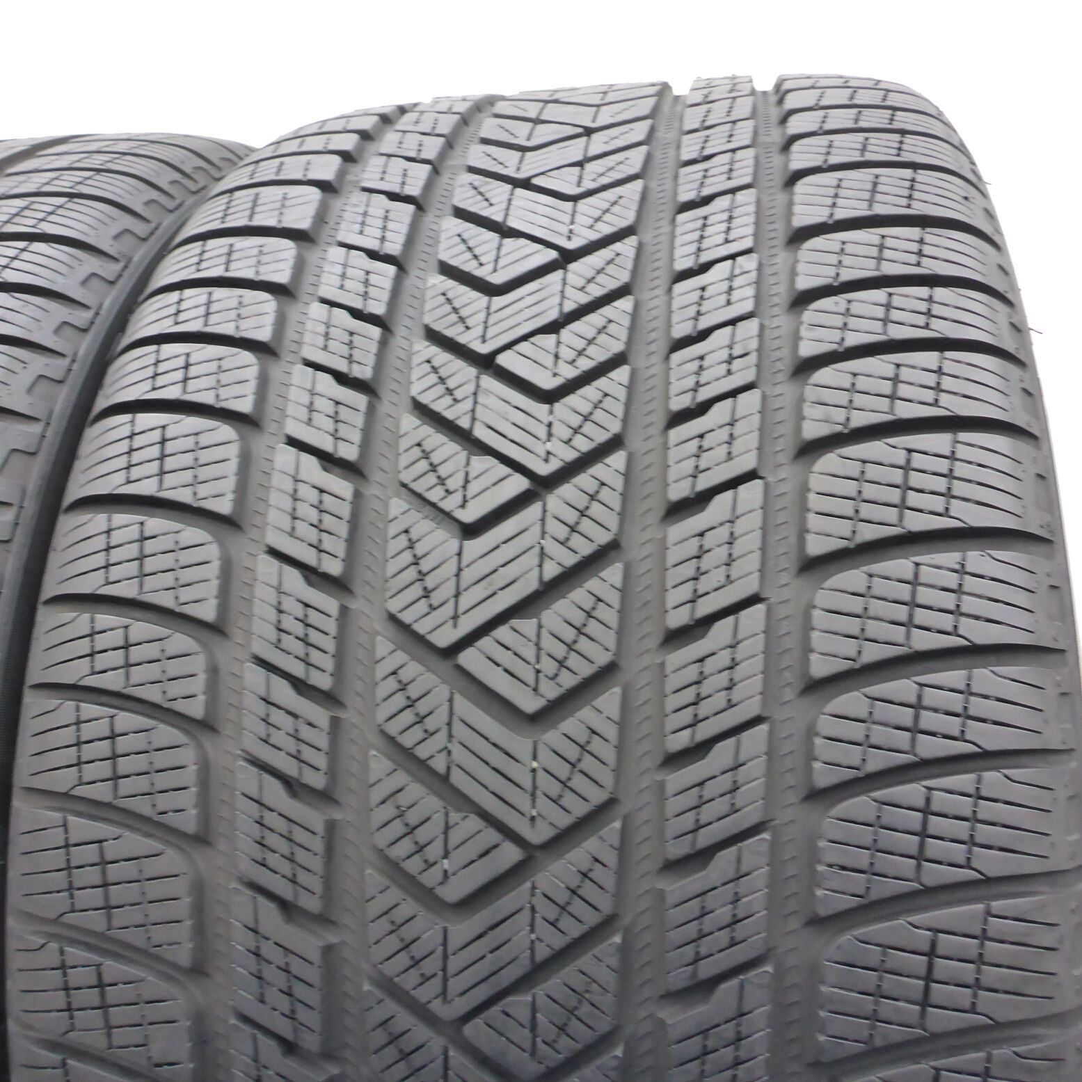 Opony 315/30/22 Pirelli 315/30R22 107V XL Scorpion Zimowe 2022 7mm