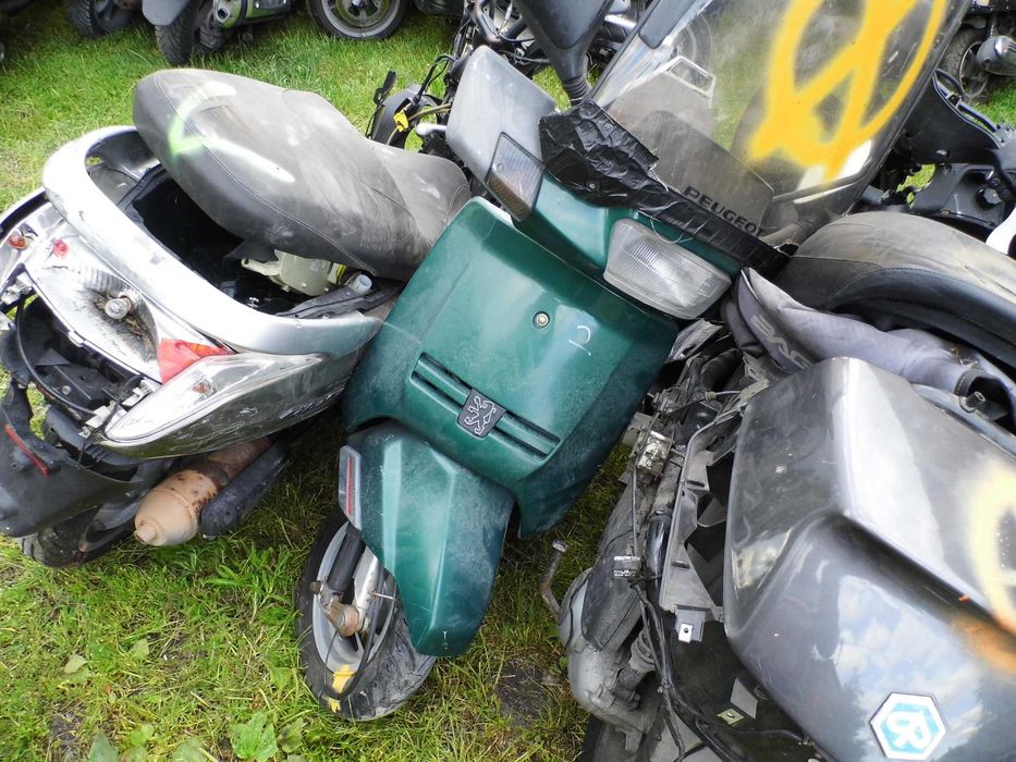 PEUGEOT SV 100 silnik czesci koło szyba wydech gaźnik lampa licznik
