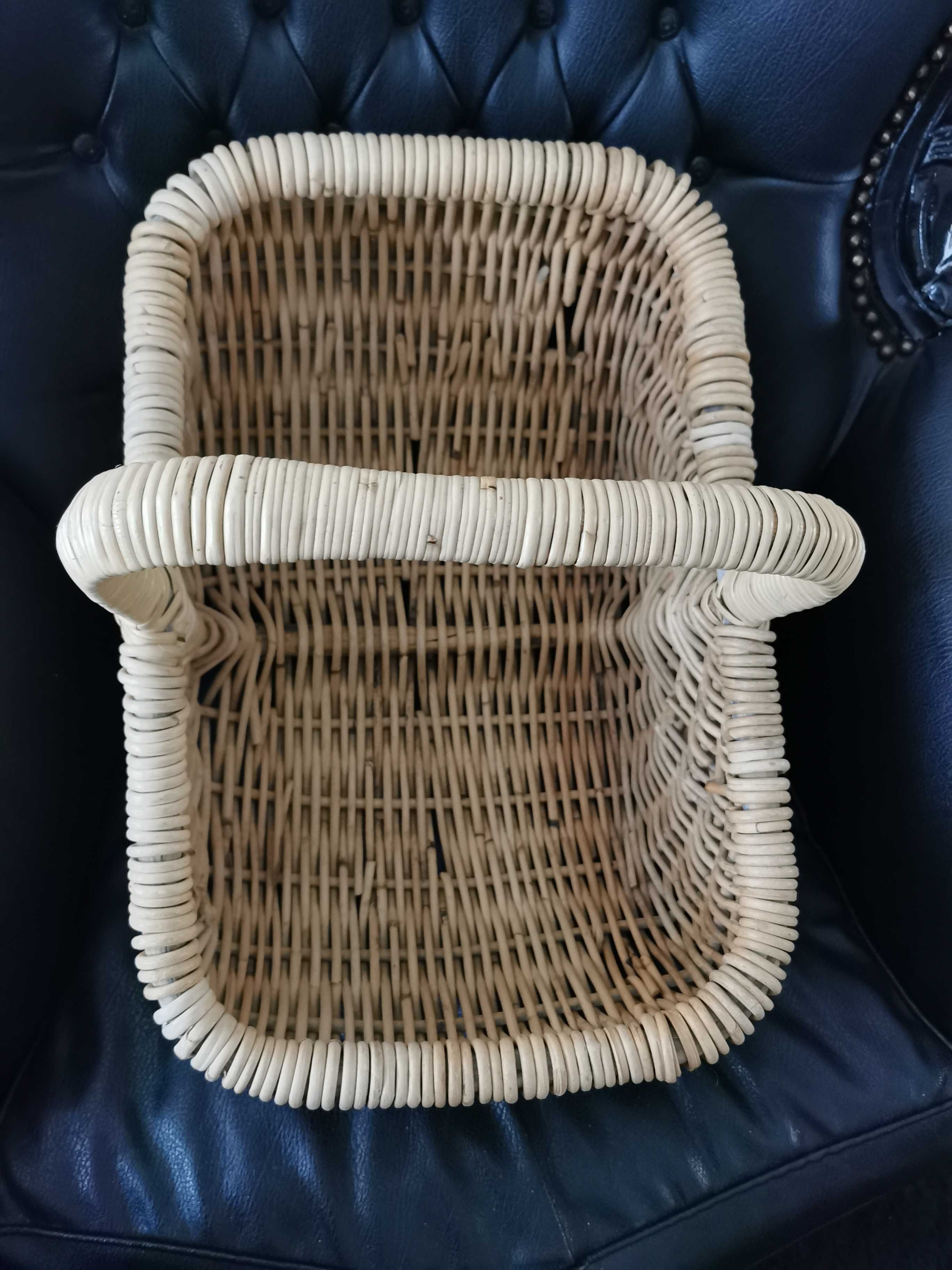 Kosz z uchwytem z wikliny Rattan wiklina