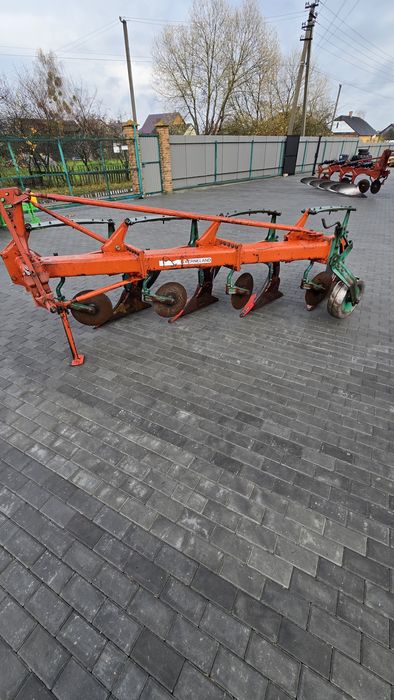 Плуг квернеланд 4-3-35