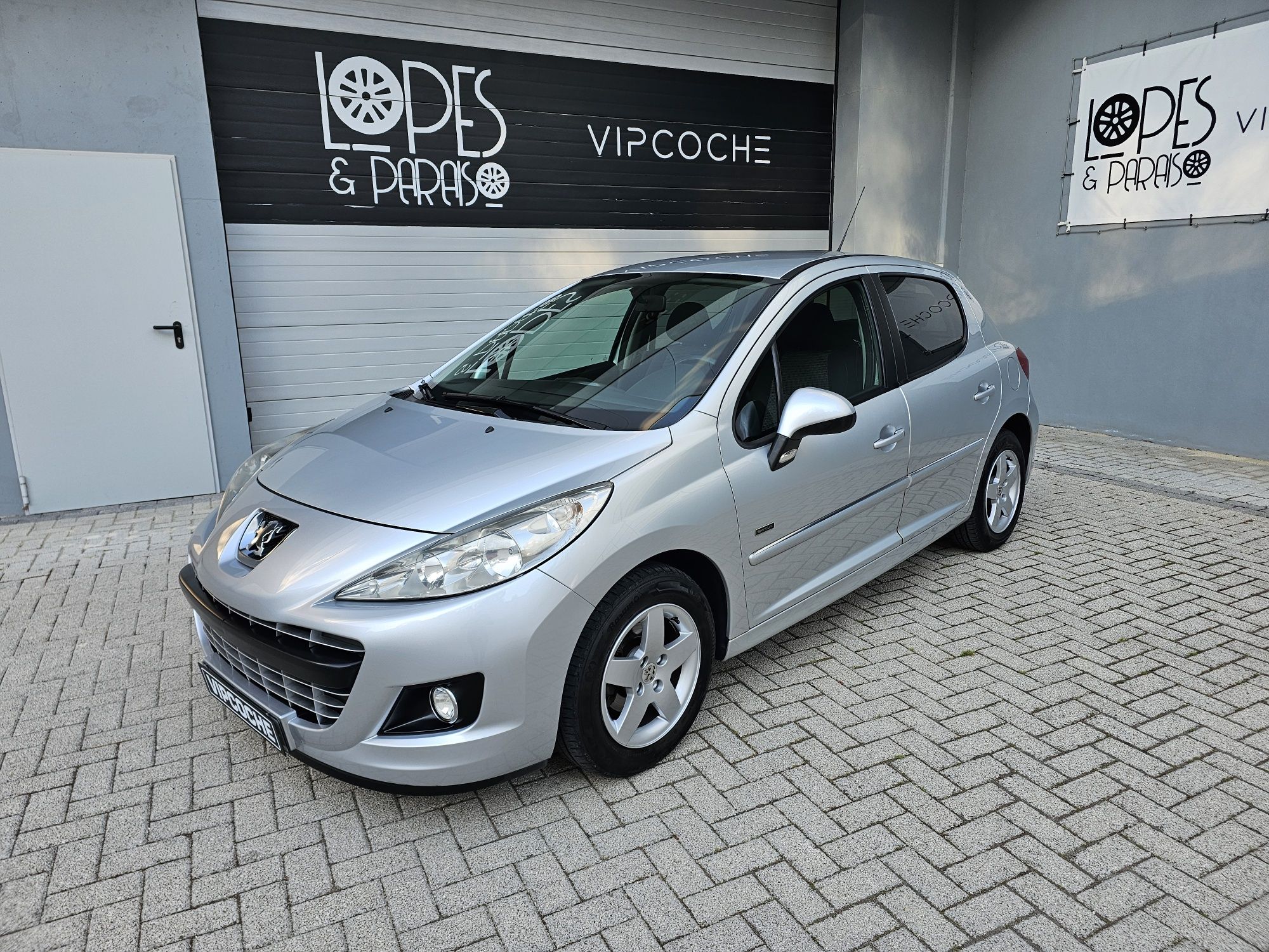 Peugeot 207 Sportium 1.4i 95CV- Imaculado