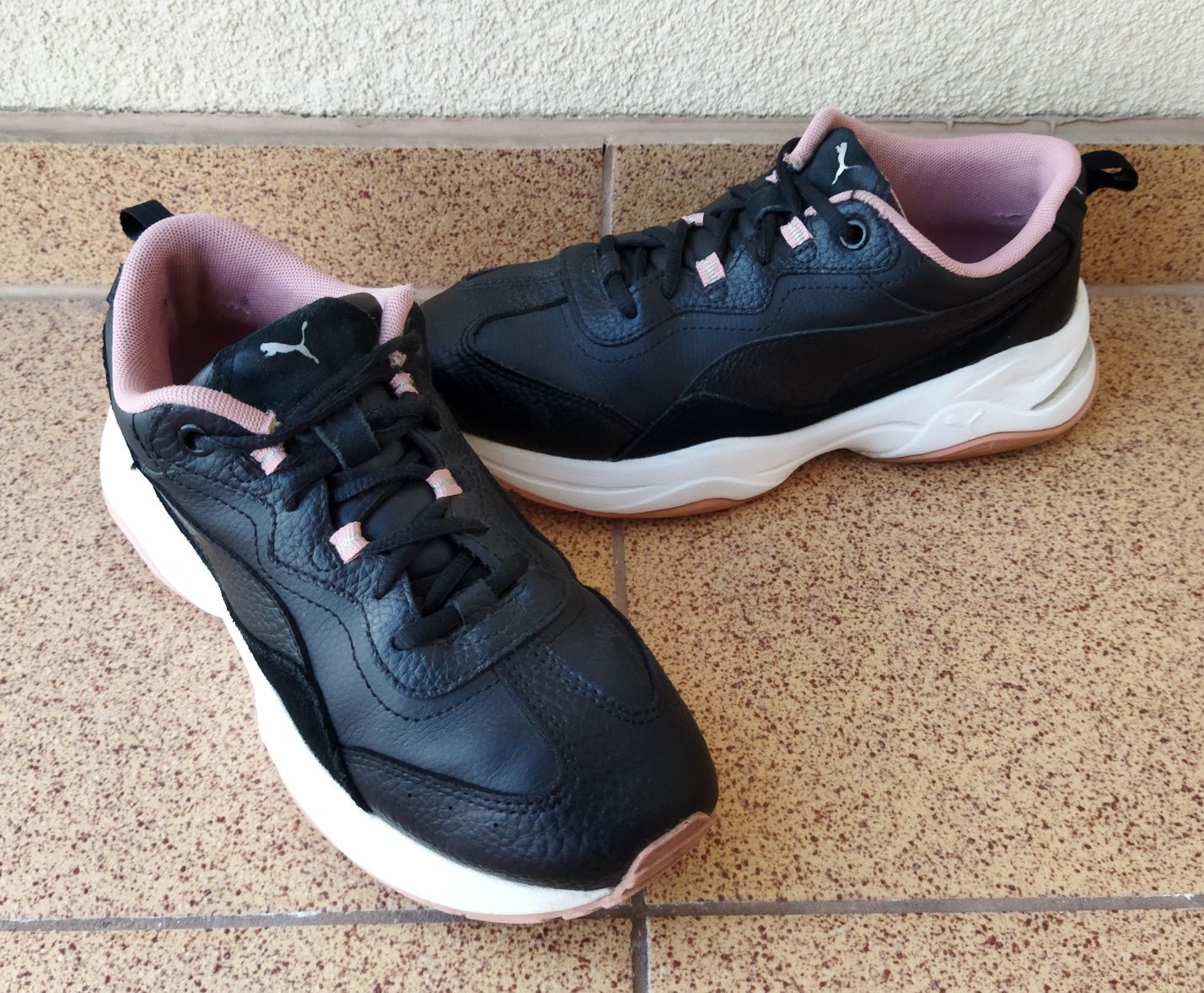 Buty sportowe Sneakersy Puma cilia 37