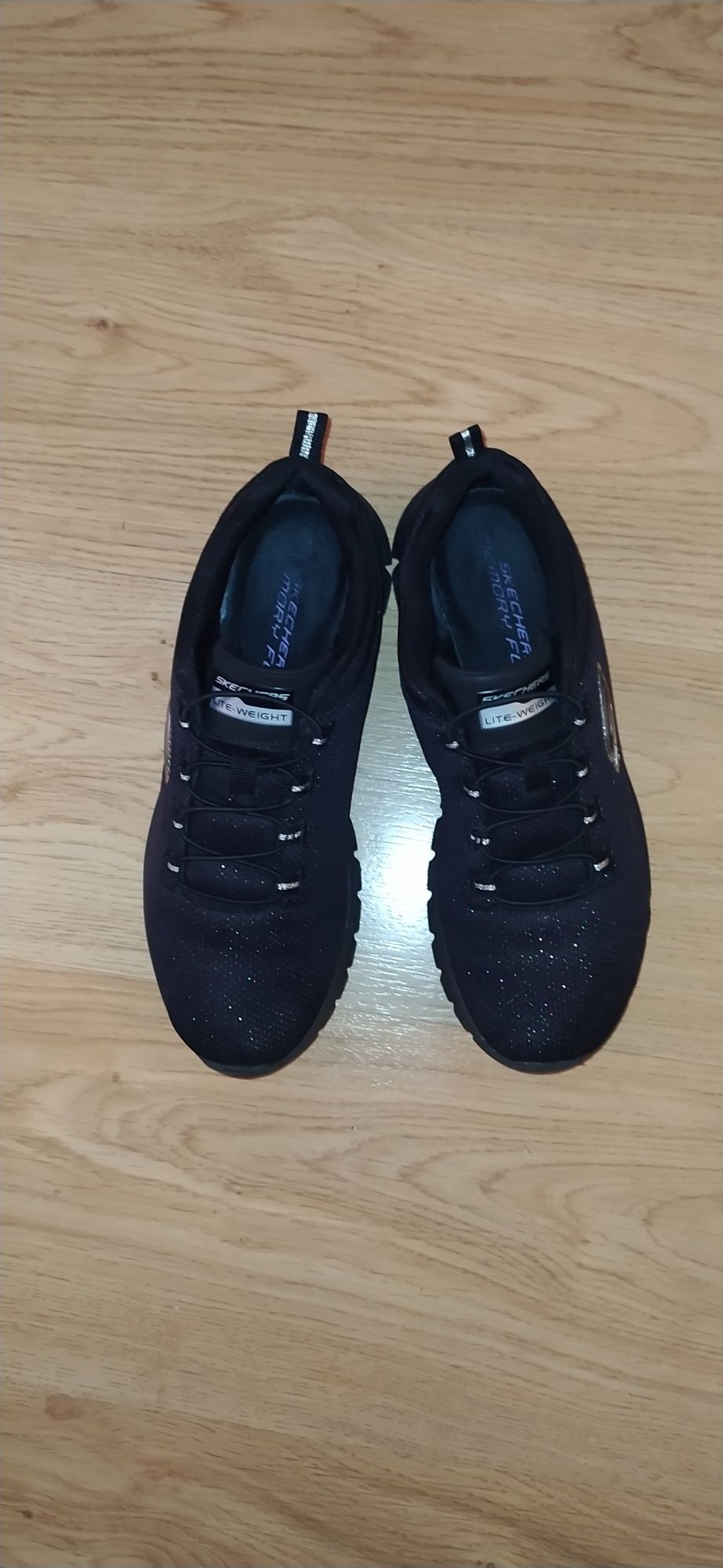 Кросовки Skechers  с блёстками р.39 оригинал