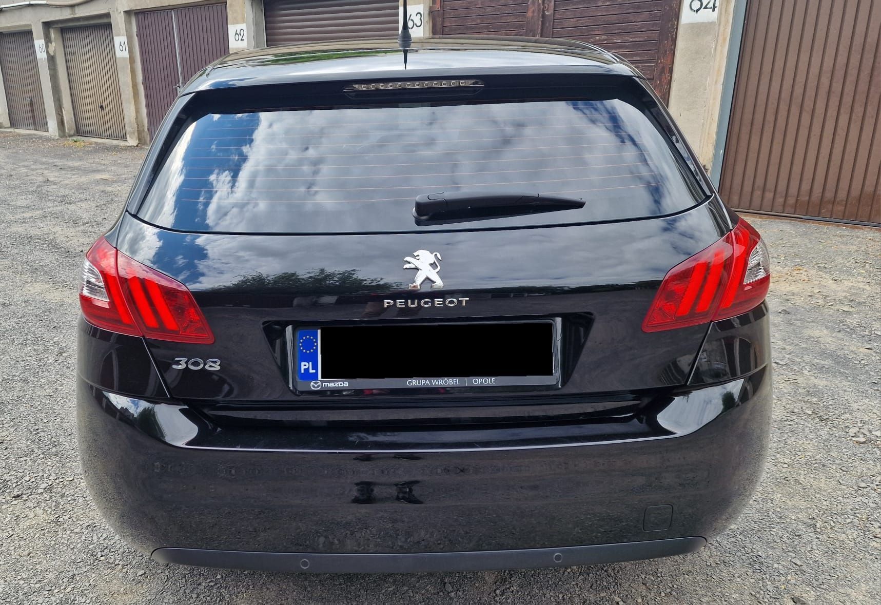 PEUGEOT 308 - benzyna, 2014 r. - utrzymany w perfekcyjnym stanie.
35 0