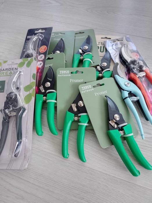 Sekatory ogrodowe nowe 10 sztuk + dysze do węża ogrodowego - zestaw