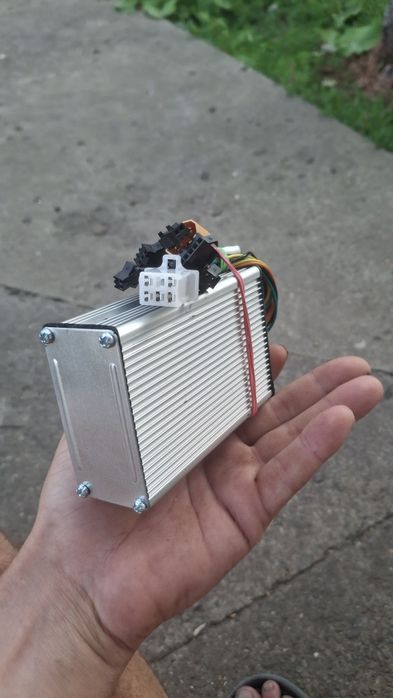 Блок управління єлектросамоката