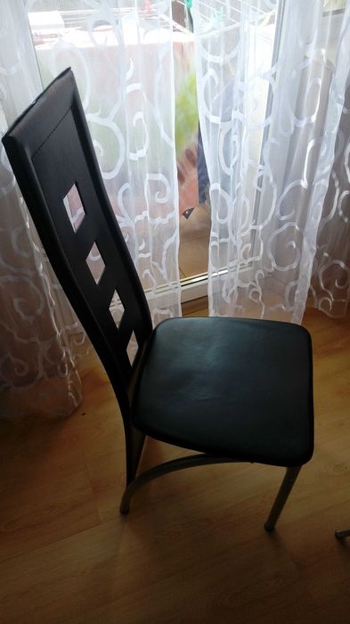 Krzeslo czarne stolowe
