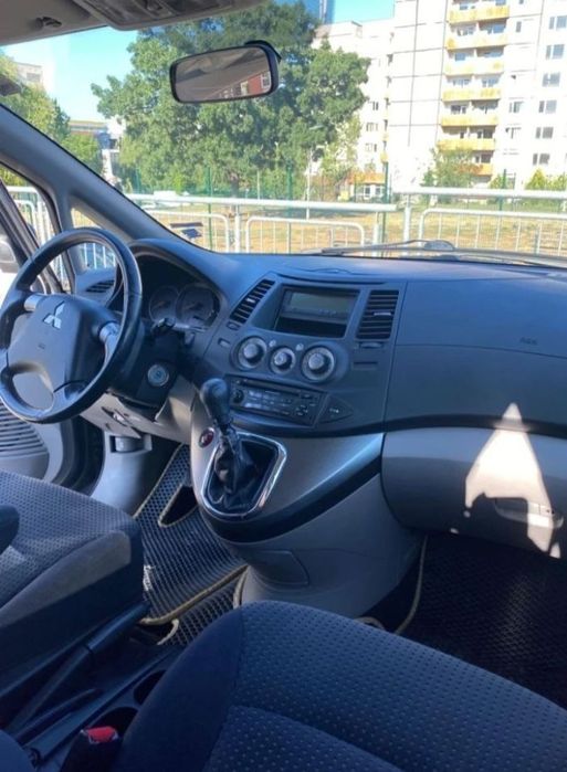 vendo Mitsubishi grandis