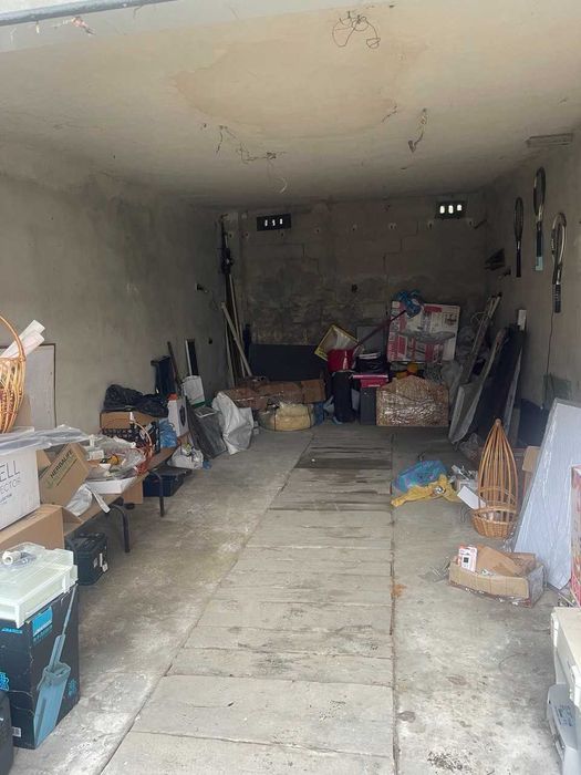 Продам. гараж в ценре