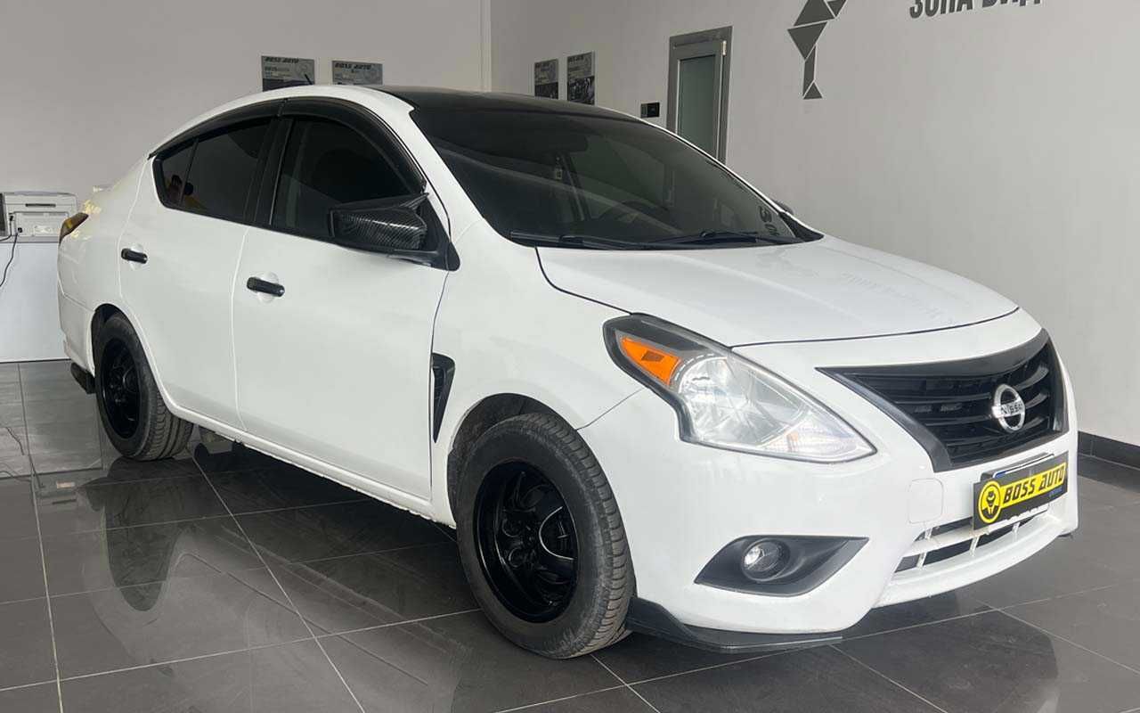 Nissan Versa 2017