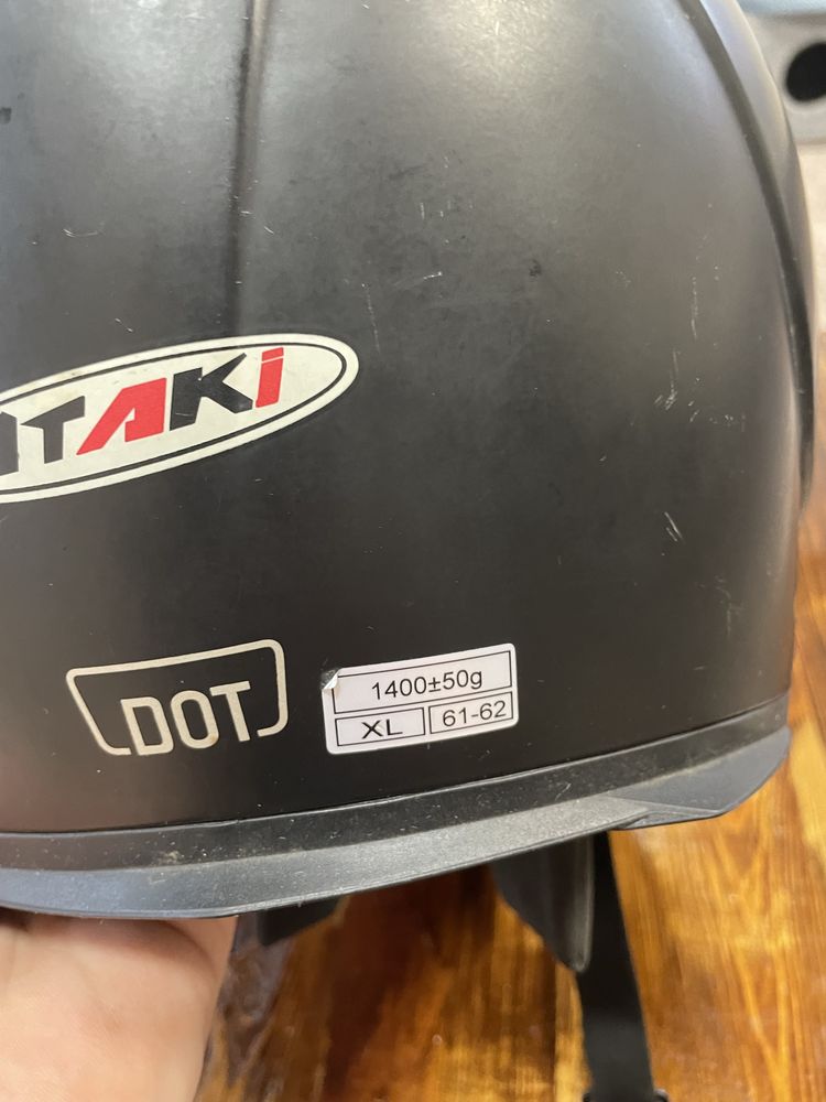 Продам мотошолом Ataki