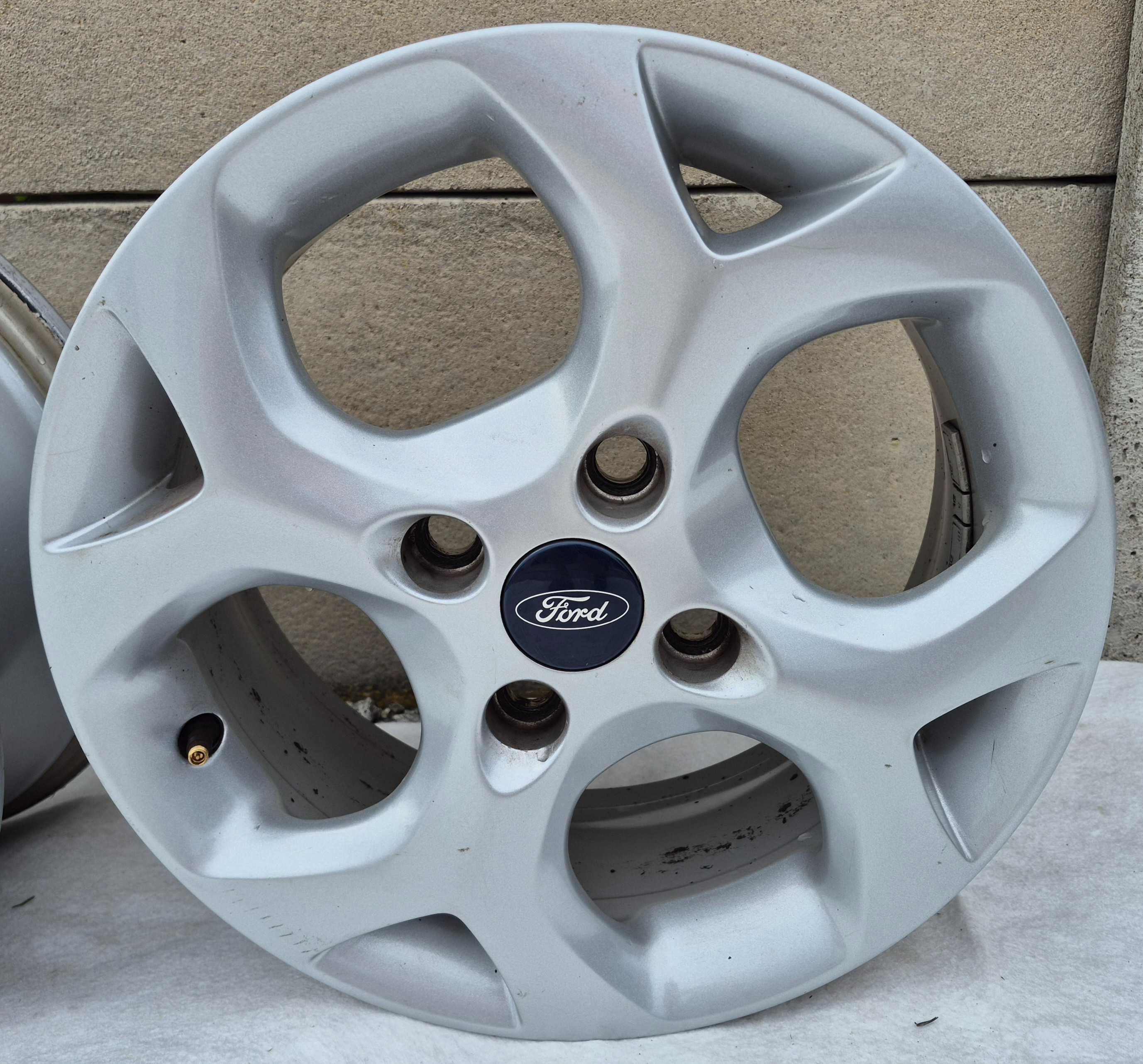 Felgi Ford 15"x6" ET47,5  4x108