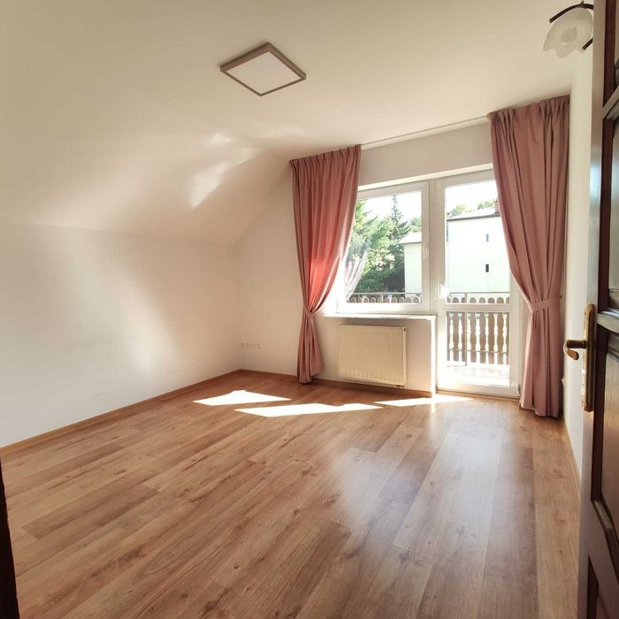 Wygodny dom - 5 pokoi blisko Lasu Wolskiego