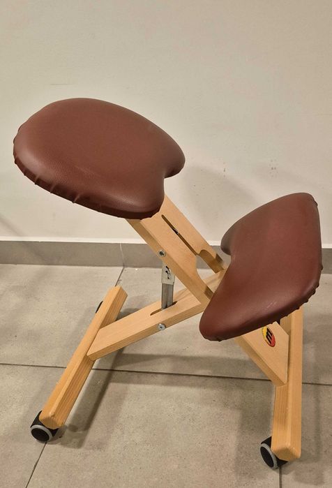 Klękosiad Ergo-Office Buk Ekoskóra