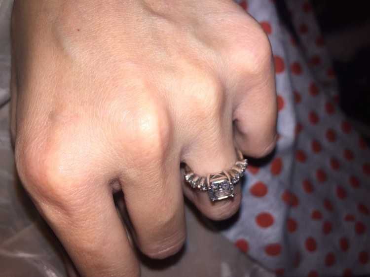pierścionek srebrny z cyrkoniami