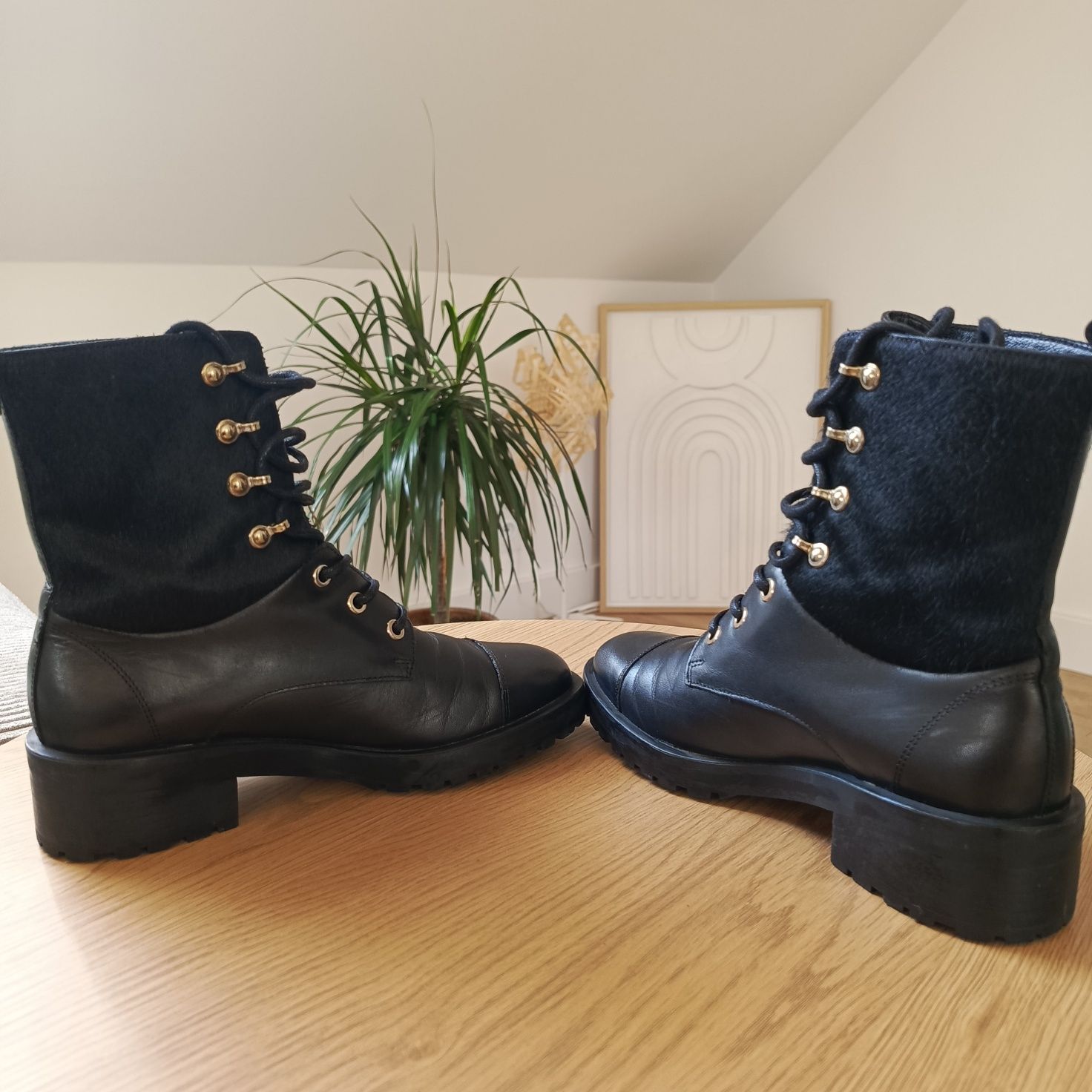 Buty trapery Massimo Dutti