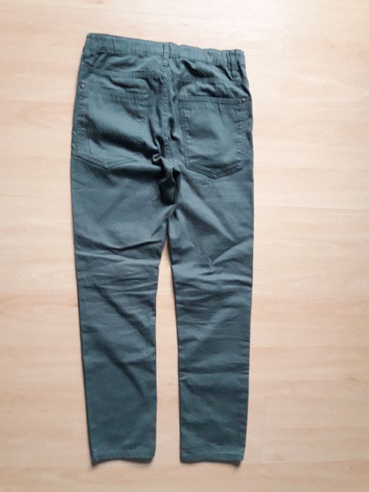 Spodnie chlopiece H&M jeansy klasyczne, idealny stan, rozm 158