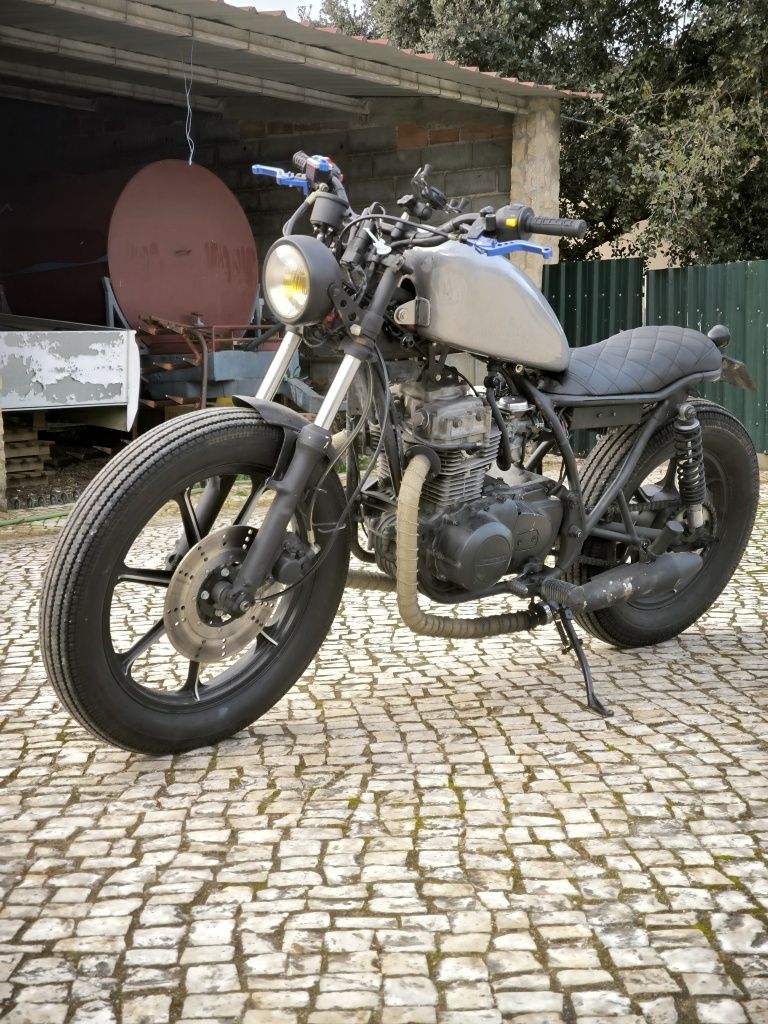 (A2) Kawasaki kz 440 café raicer